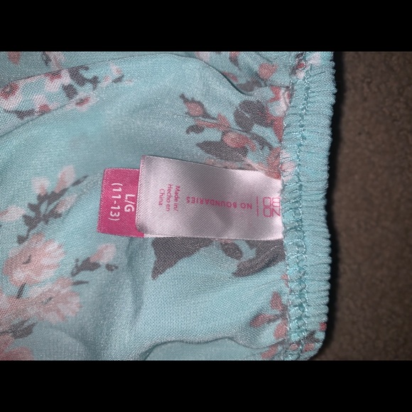 Off the shoulder blue floral top size large - Picture 5 of 5